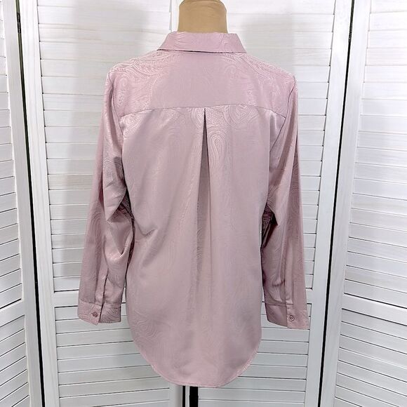 Chico’s Shirt Tunic Size 1 (8) Pink Long Sleeve Silky Paisley - Picture 8 of 13